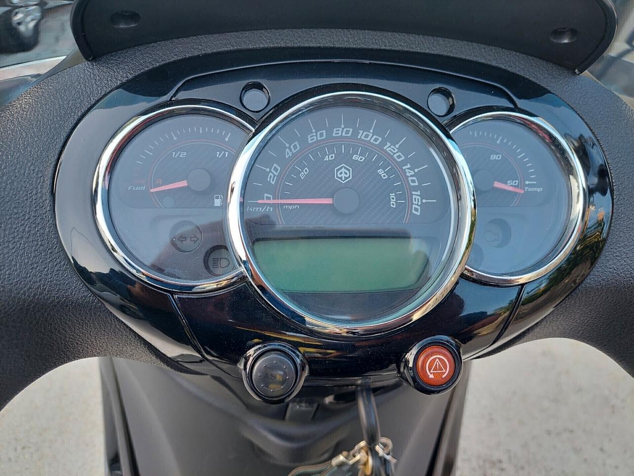 BEVERLY 350 MODELLO POLICE ABS SRS GOMME NUOVISSIME CON FERMO AMM. NUOVISSIMO