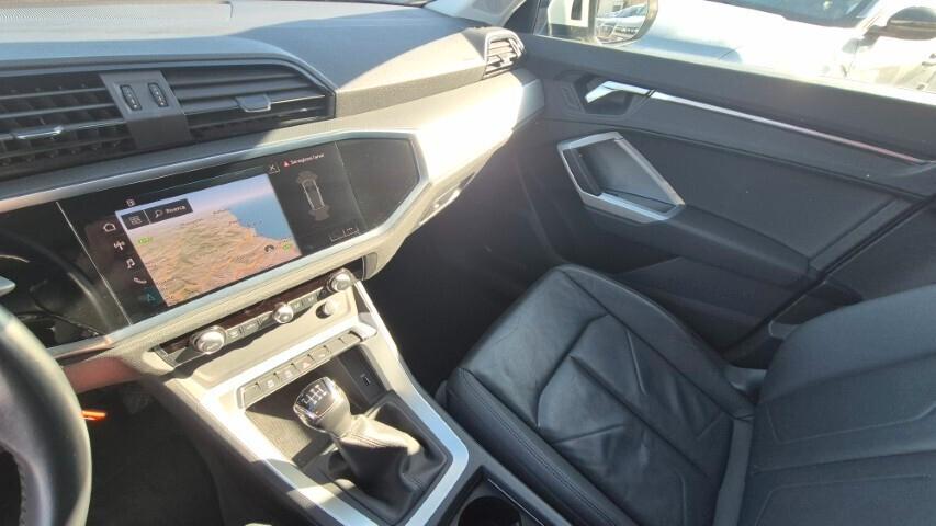 Audi Q3 35 TDI quattro Business Advanced - 2019