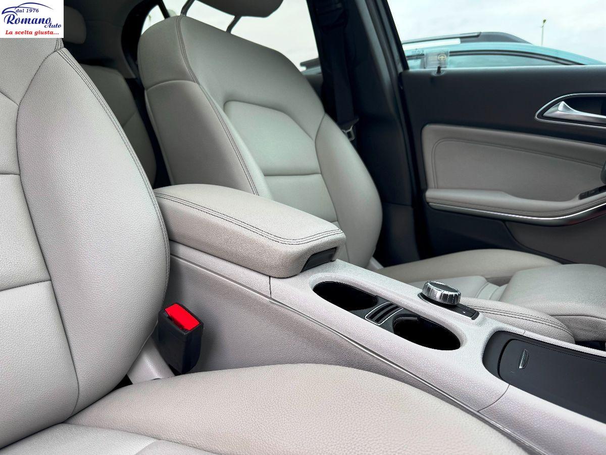 MERCEDES - Classe GLA - GLA 180 d Automatic Sport#TETTO APRIBILE!
