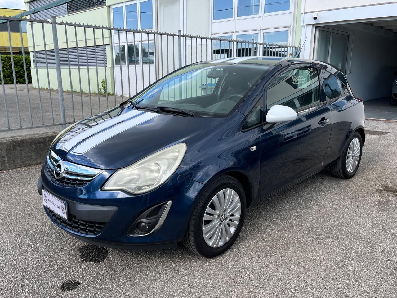 Opel Corsa 1.2 3 porte b-color OK NEOPATENTATI