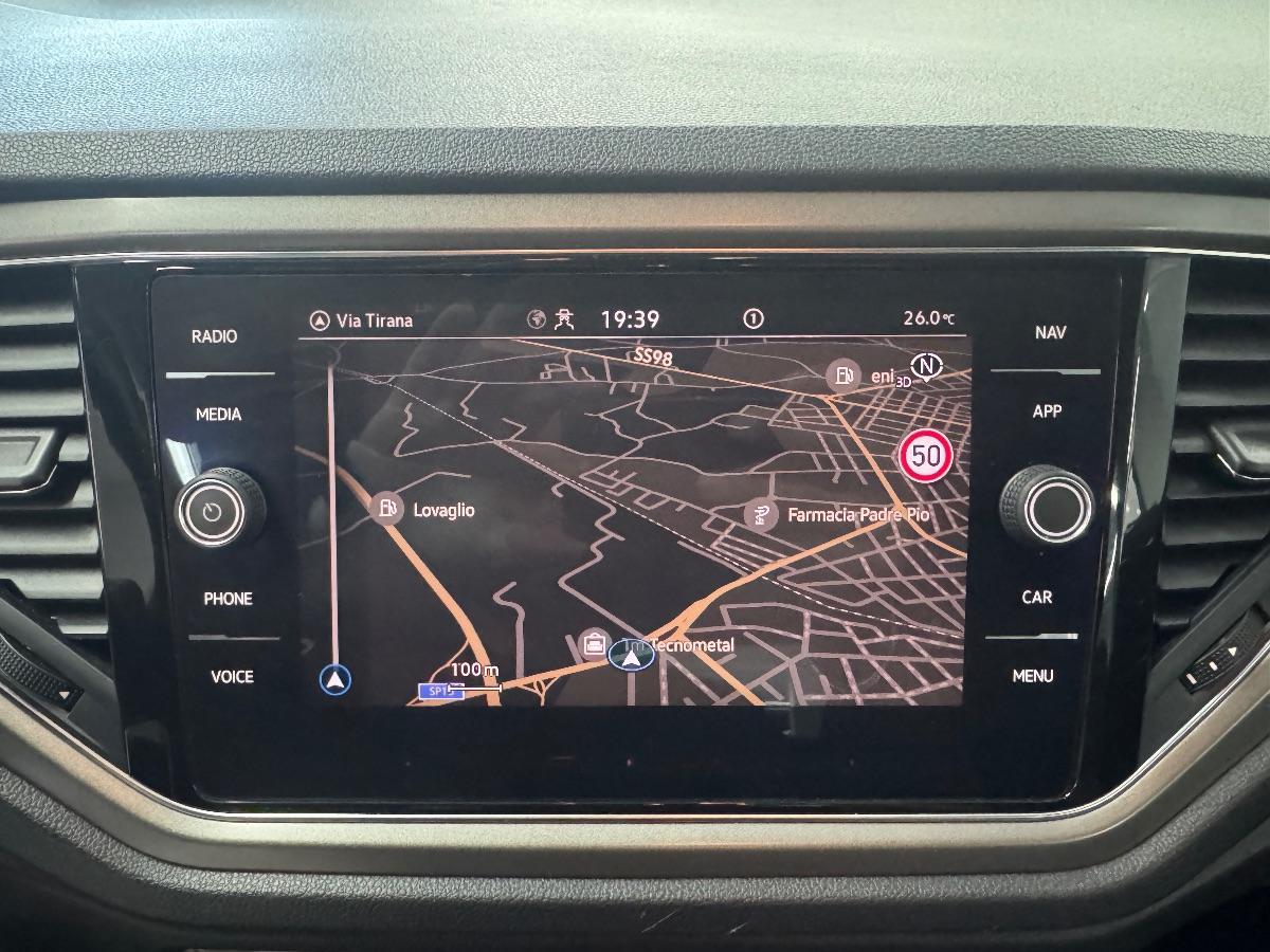 VOLKSWAGEN T-ROC 2.0 TDI DSG Business UNICO PROP/ NAVI/ CARPLAY