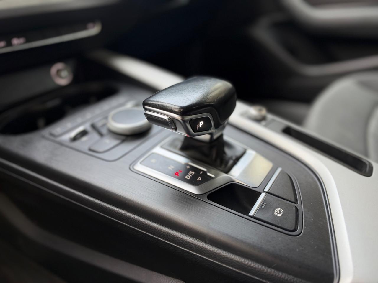 Audi A4 Avant 2.0 TDI 150 CV S tronic Business Sport