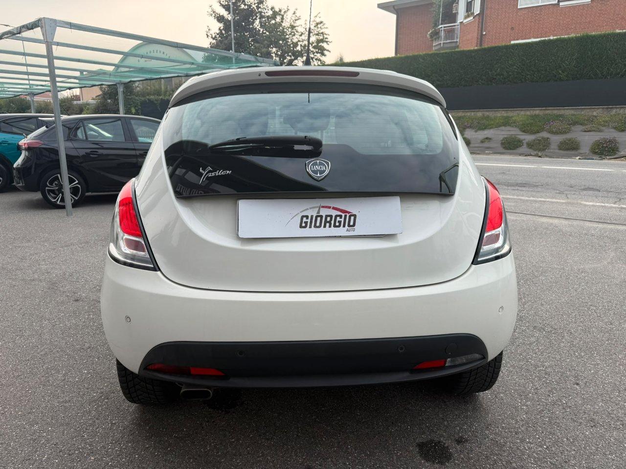 Lancia Ypsilon 5 Porte Ypsilon 1.2 8v Platinum ecochic Gpl 69cv