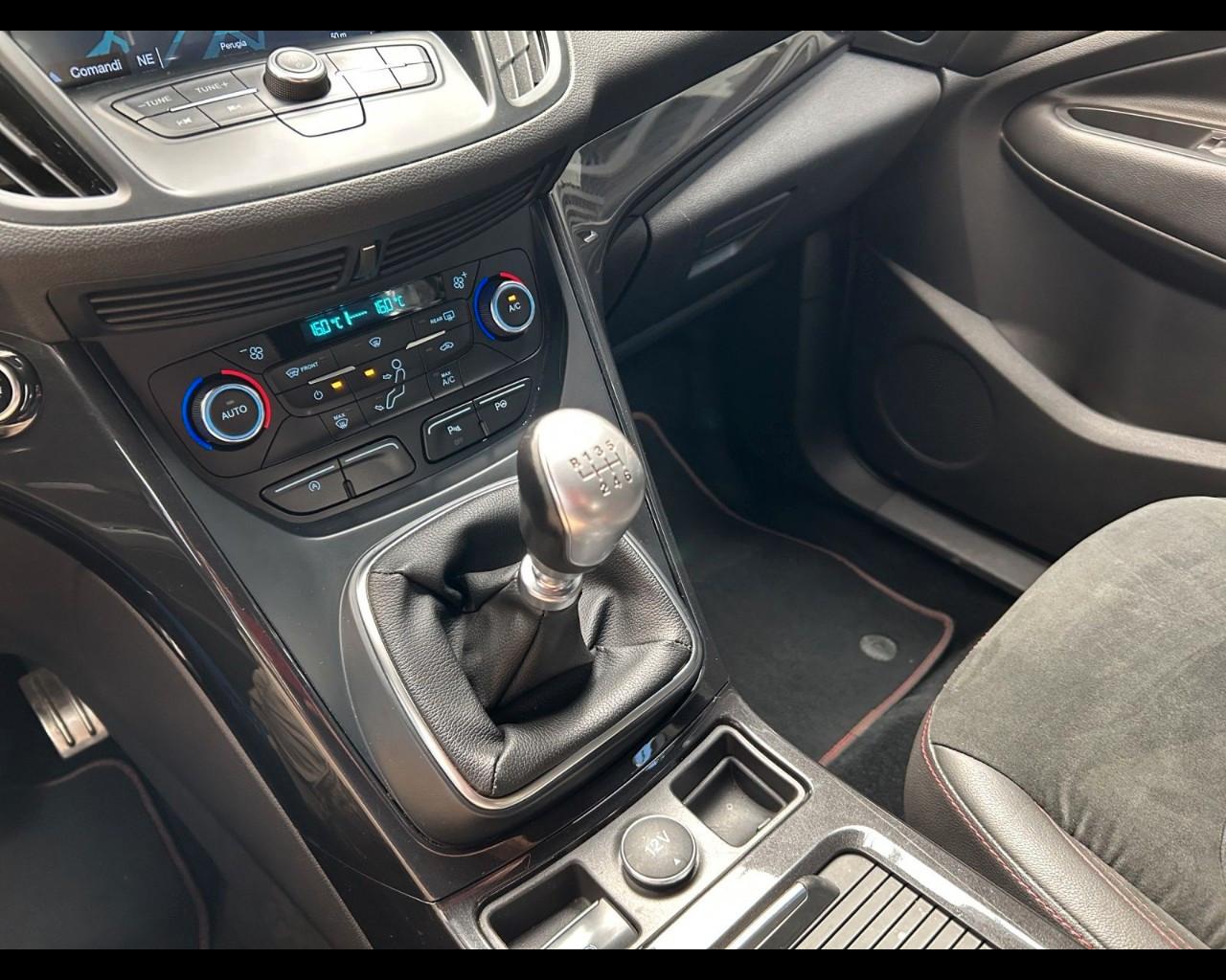 FORD Kuga II 2017 - Kuga 2.0 tdci Titanium Business s&s awd 150cv