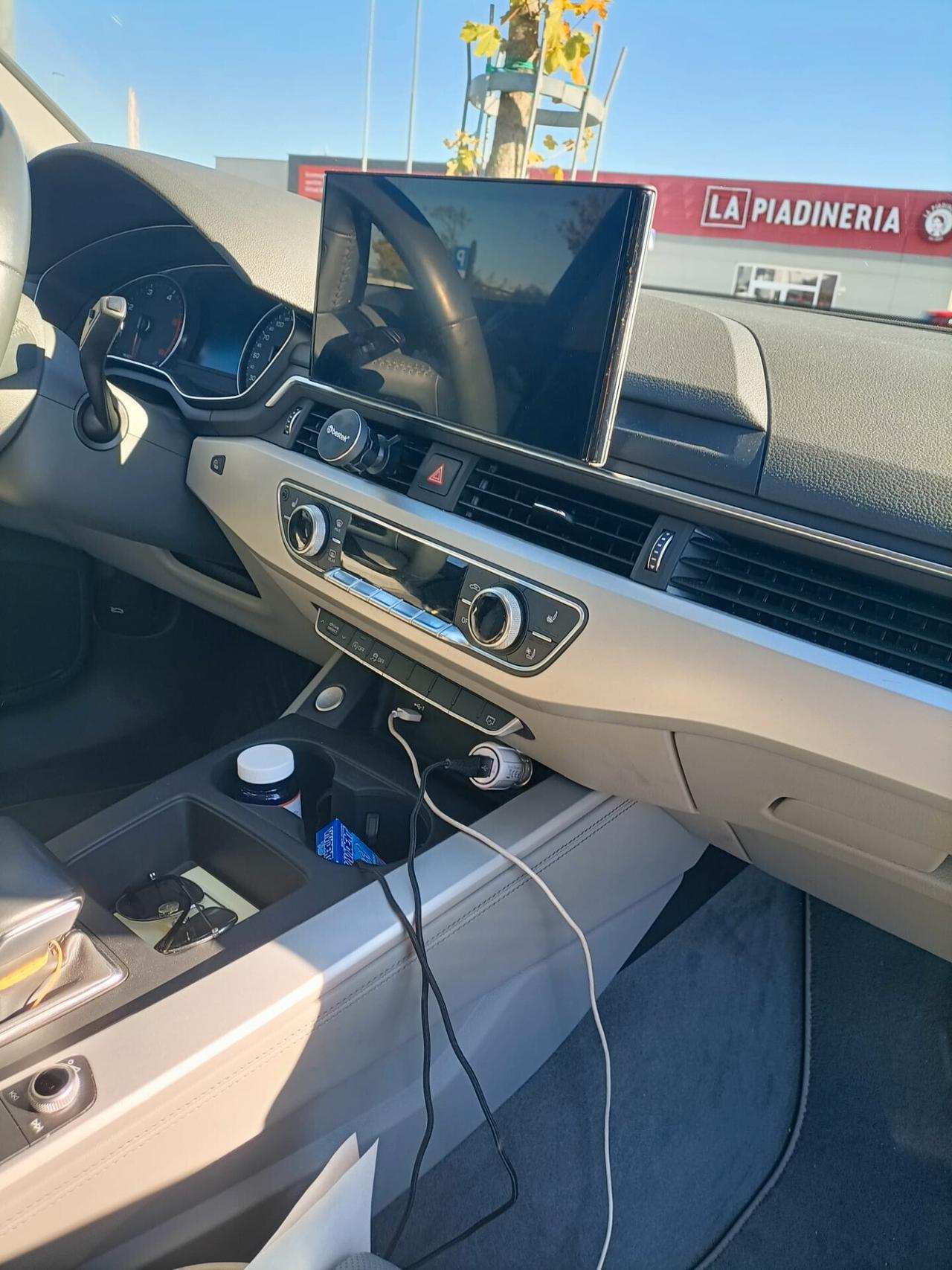 Audi A4 Avant 40 TDI S tronic LED+TETTO-18"-GANCIO