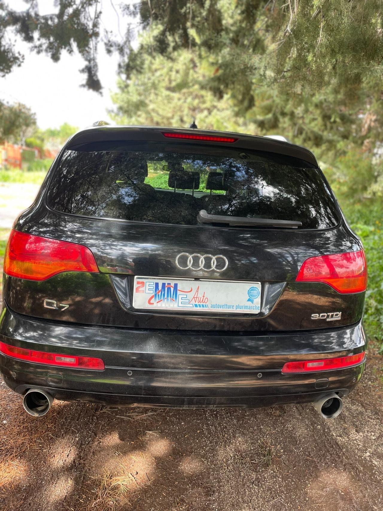 Audi Q7 3.0 V6 TDI 233CV quattro tiptronic
