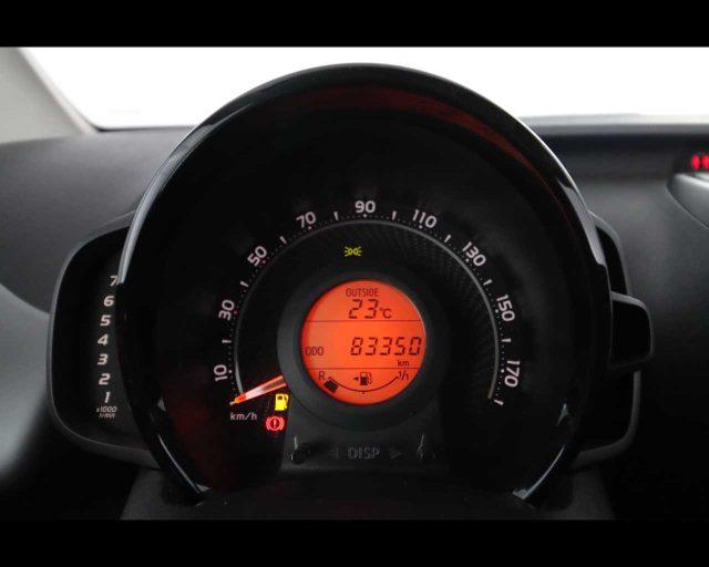 TOYOTA Aygo Connect 1.0 VVT-i 72 CV 5 porte x-play