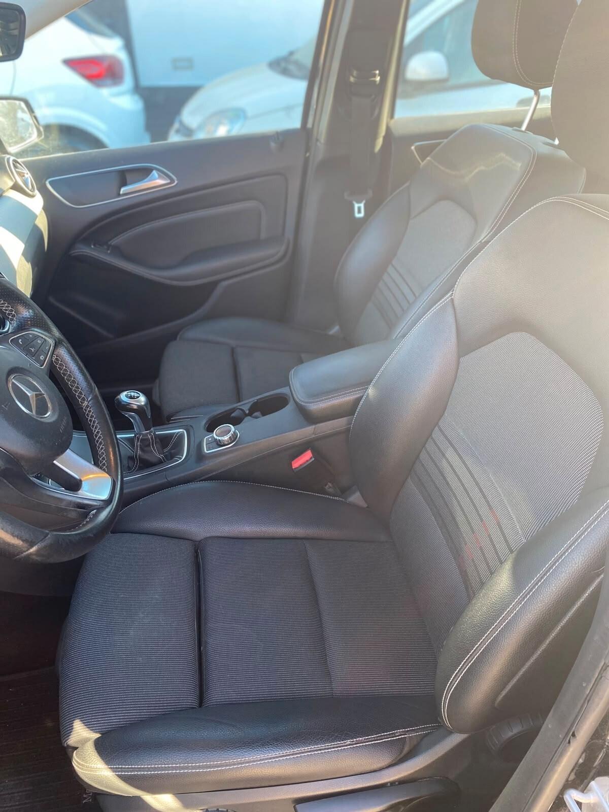 Mercedes-benz B 180 d Premium