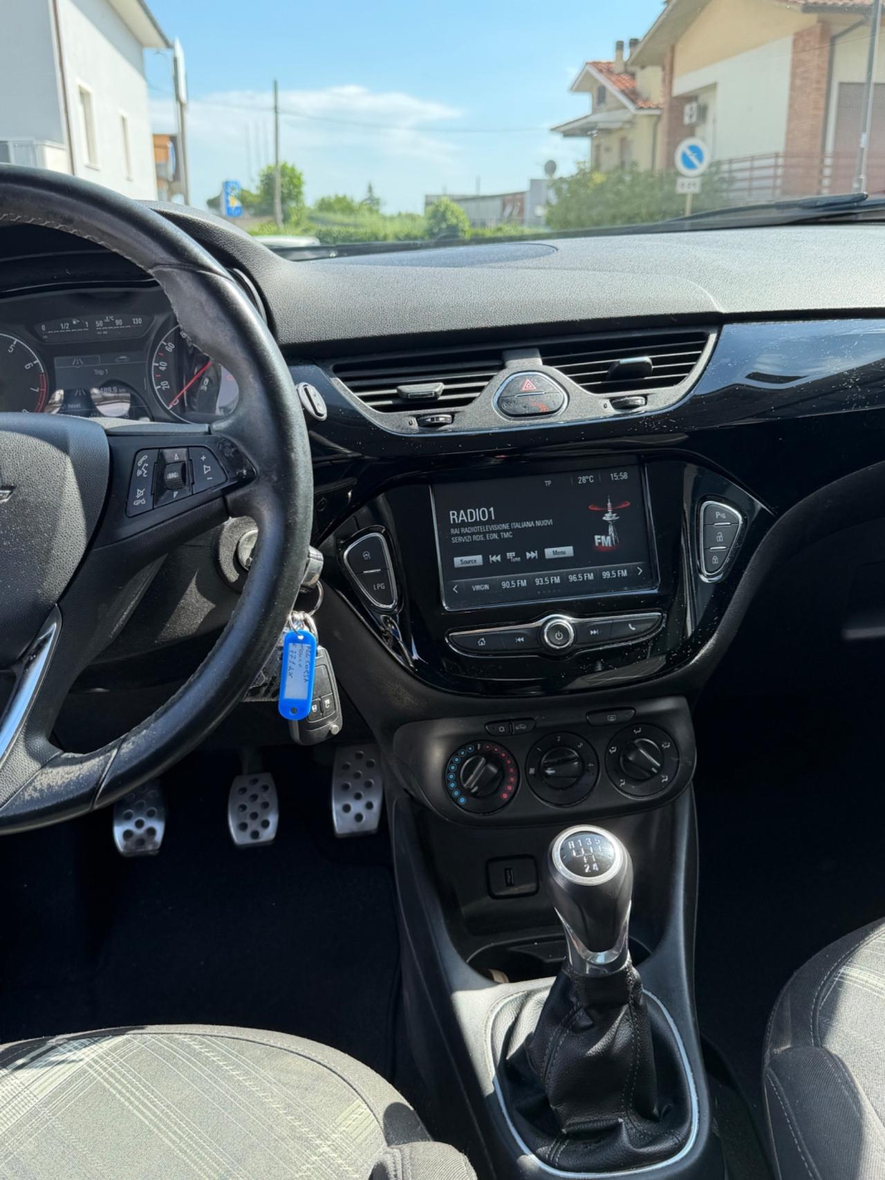 Opel Corsa 1.4 90CV GPL Tech 5 porte b-Color