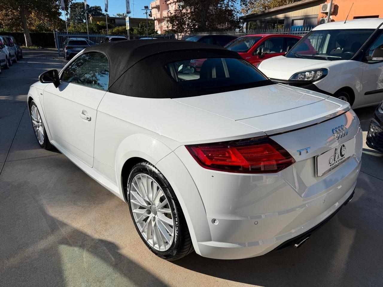 Audi TT Roadster 2.0 TFSI S tronic S line