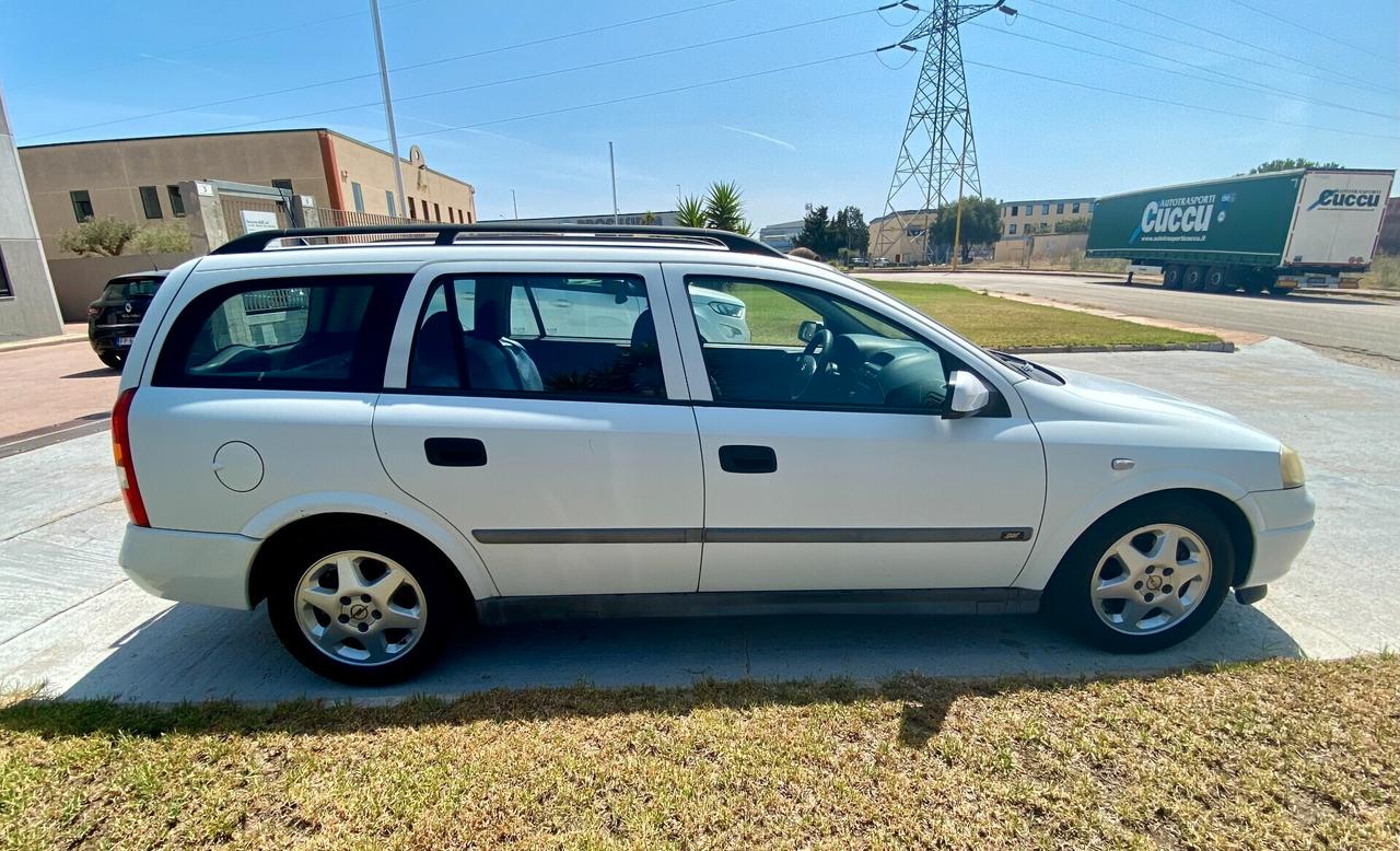 Opel Astra 1.8i 16V cat Station Wagon Sport