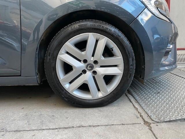 Renault Clio TCe 90 CV 5 porte Business CAR PLAY GARANZIA 12 MESI