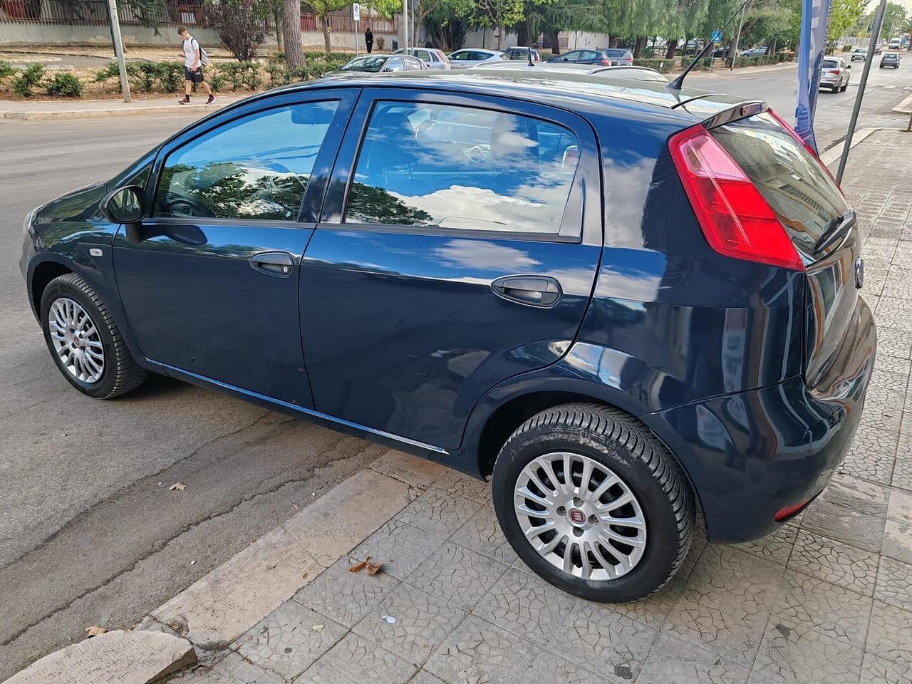 FIAT PUNTO 1.4 5 PORTE NATURAL POWER 2015