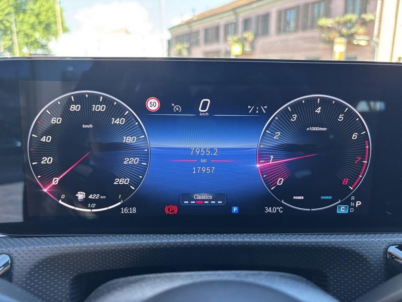 Mercedes A 180 AMG Line Premium DCT LED-NAVI-18"