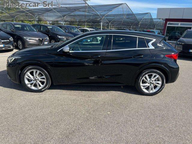 INFINITI Q30 Q30 1.5d Business Executive 109cv dct - FE386SR