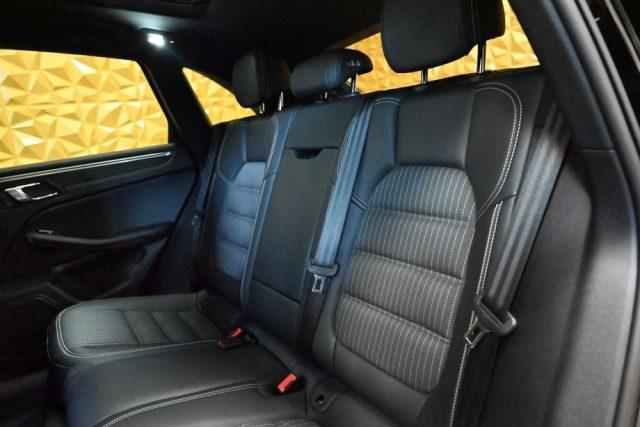 PORSCHE Macan T 2.0PDK 265CV TET.20"PASM CHRONO CAM RADAR GANCIO