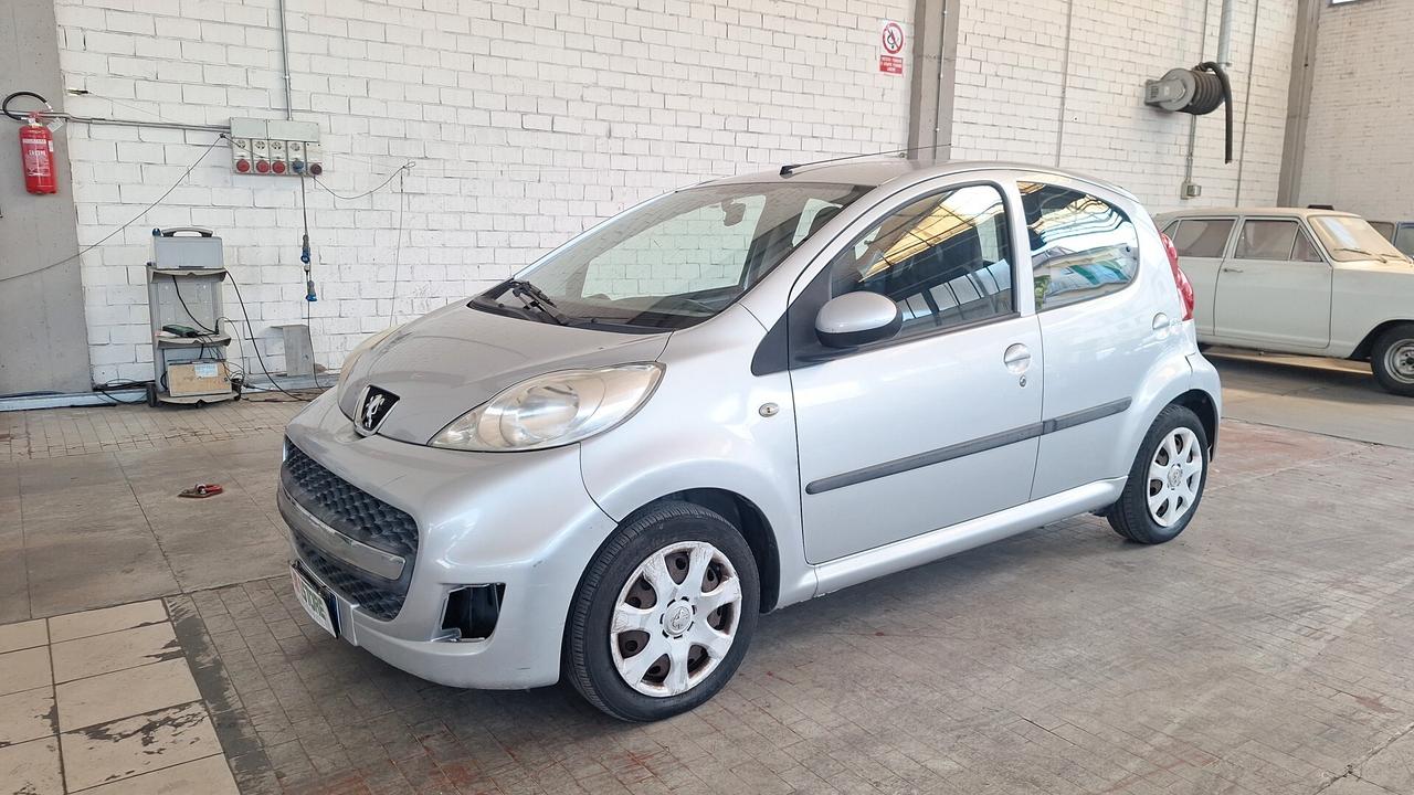 Peugeot 107 1.0 68CV 5p. Desir