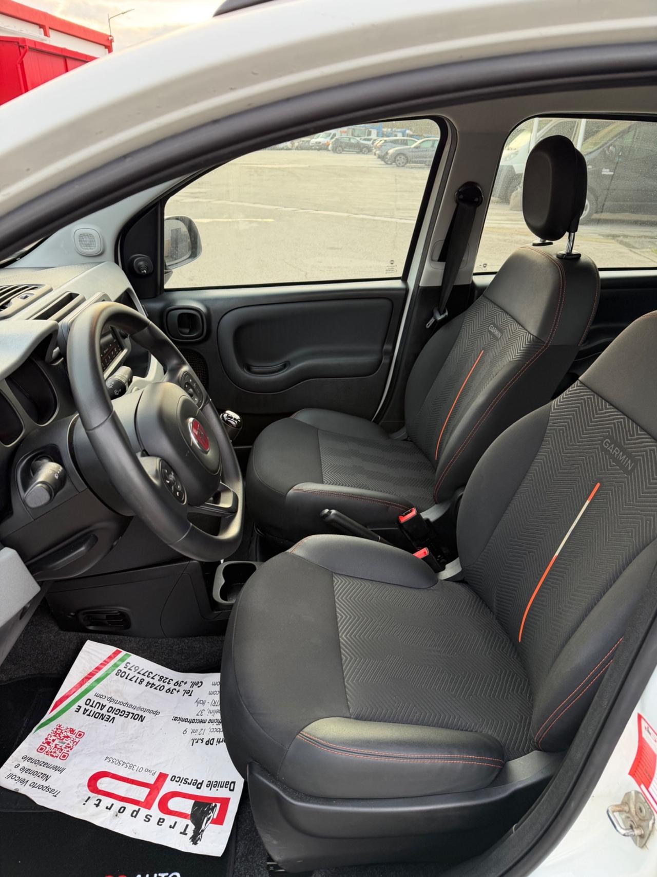 Fiat Panda 1.0 FireFly S&S Hybrid Garmin