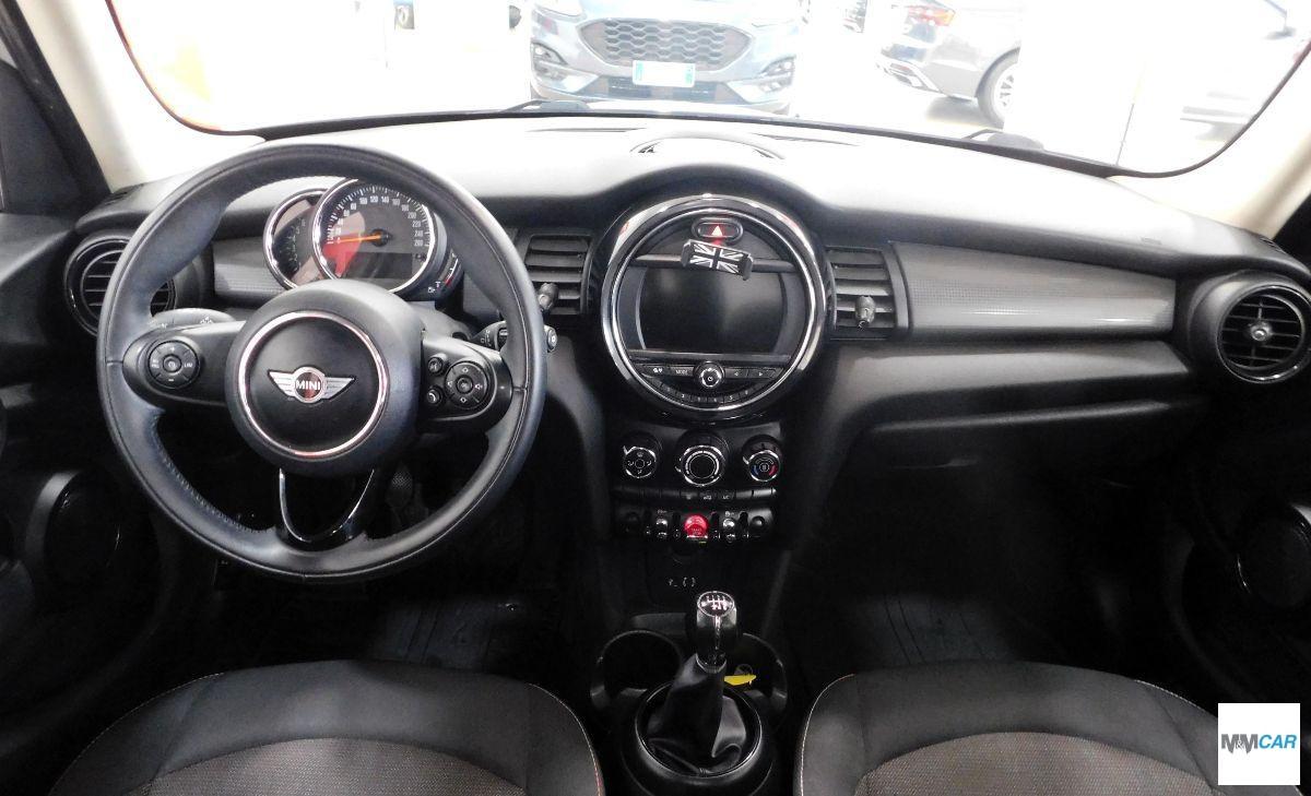 MINI COOPER 5 PORTE HYPE BZ 136CV