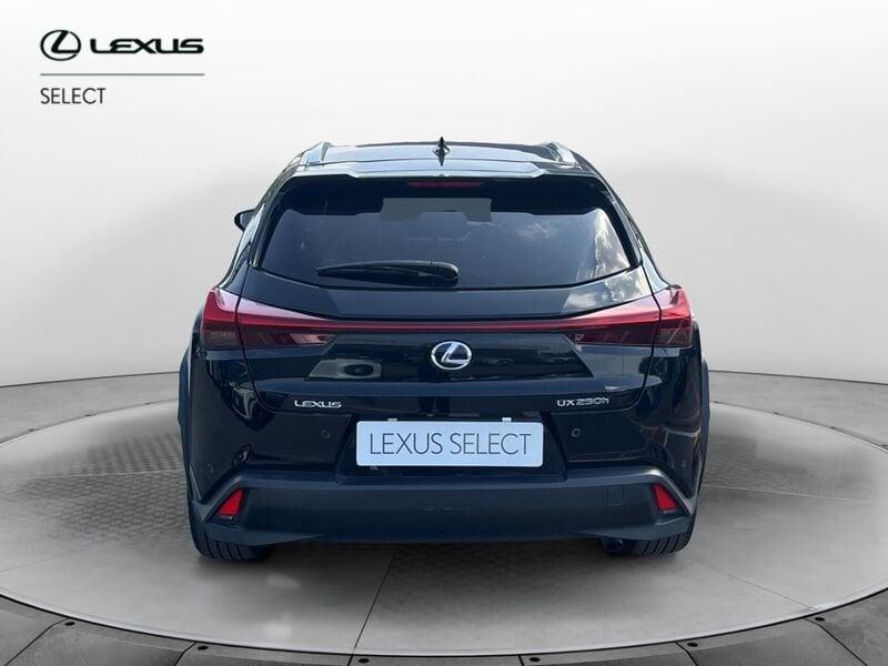 Lexus UX Hybrid Luxury