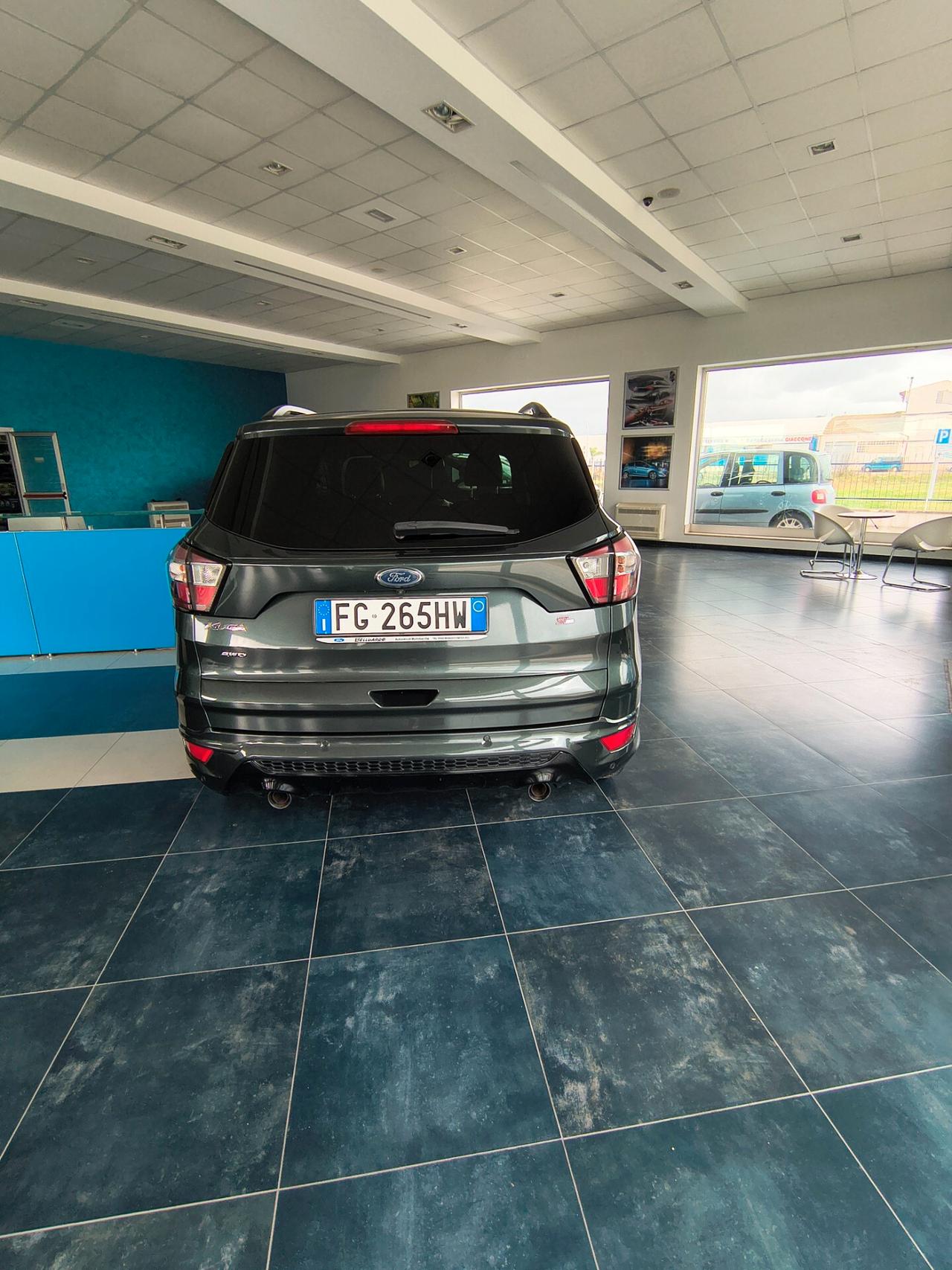 Ford Kuga 2.0 TDCI 150 CV S&S 4WD Powershift ST-Line