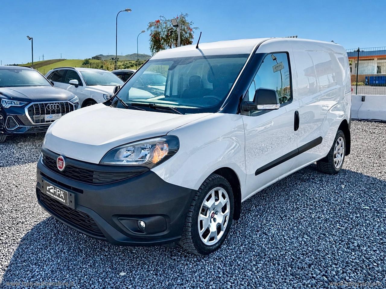 FIAT Doblò 1.6 MJT 120CV MAXI 3 POSTI NAVI RETROCAMERA CLIMA AUTOMATICO