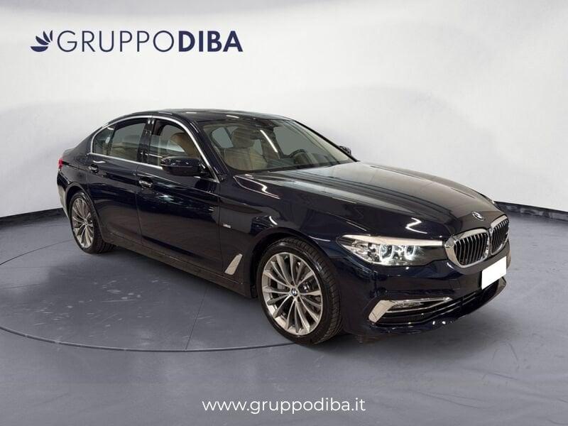 BMW Serie 5 G30 2017 Berlina Benzi 540i xdrive Luxury auto