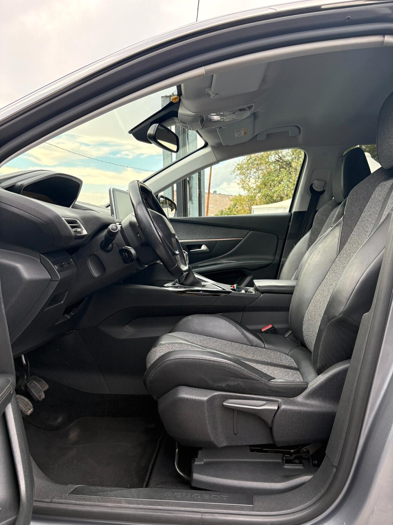 Peugeot 3008 Allure 1.6 BlueHDi 120