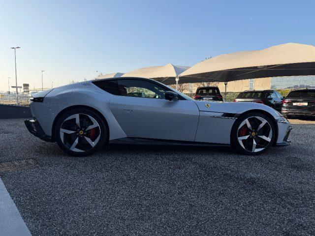 FERRARI 12 Cilindri 12 CILINDRI