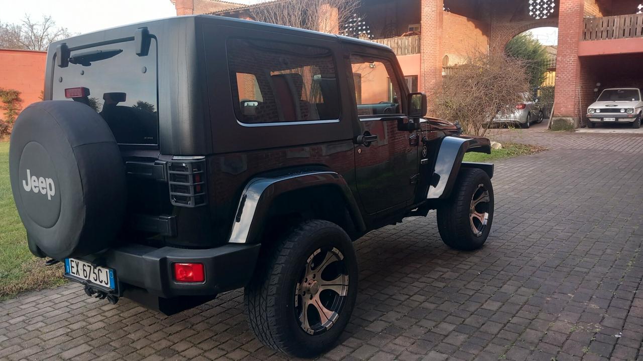 Jeep Wrangler 3.8 Sahara Auto GPL