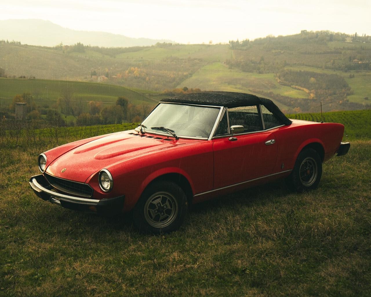 Fiat 124 Spider America CS Pininfarina