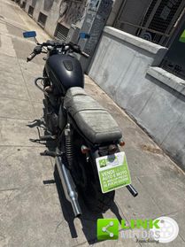 TRIUMPH Bonneville T100 black