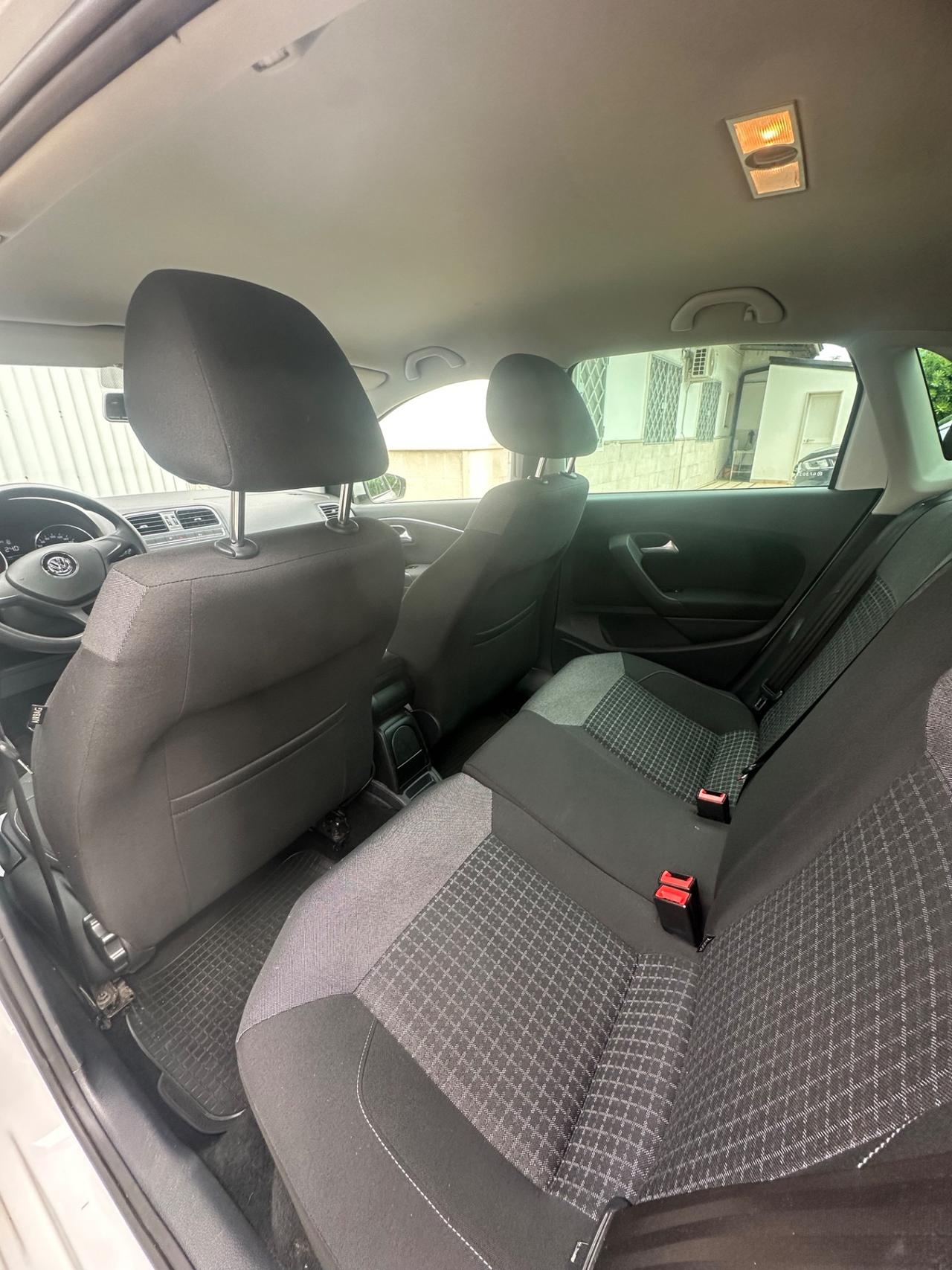 Volkswagen Polo 1.4 TDI 5p. Business