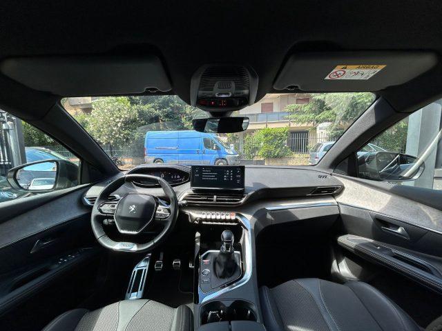 PEUGEOT 5008 PureTech Turbo 130 GT