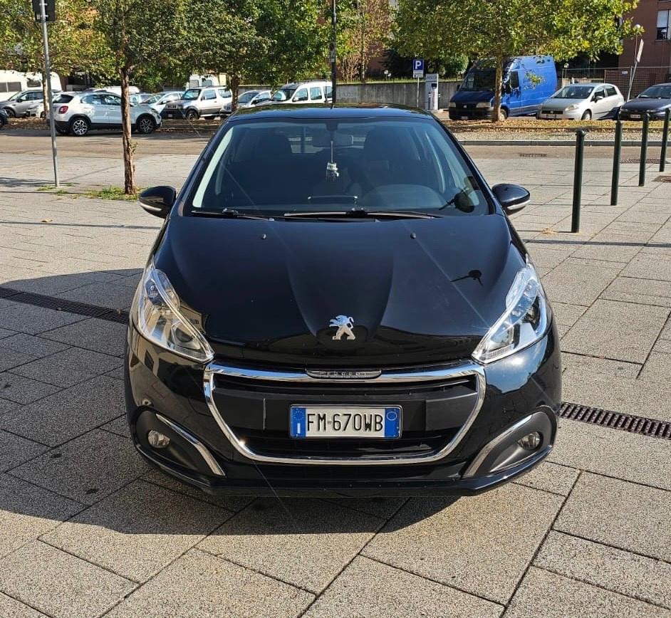 Peugeot 208 1.2 82 CV ALLURE 2018