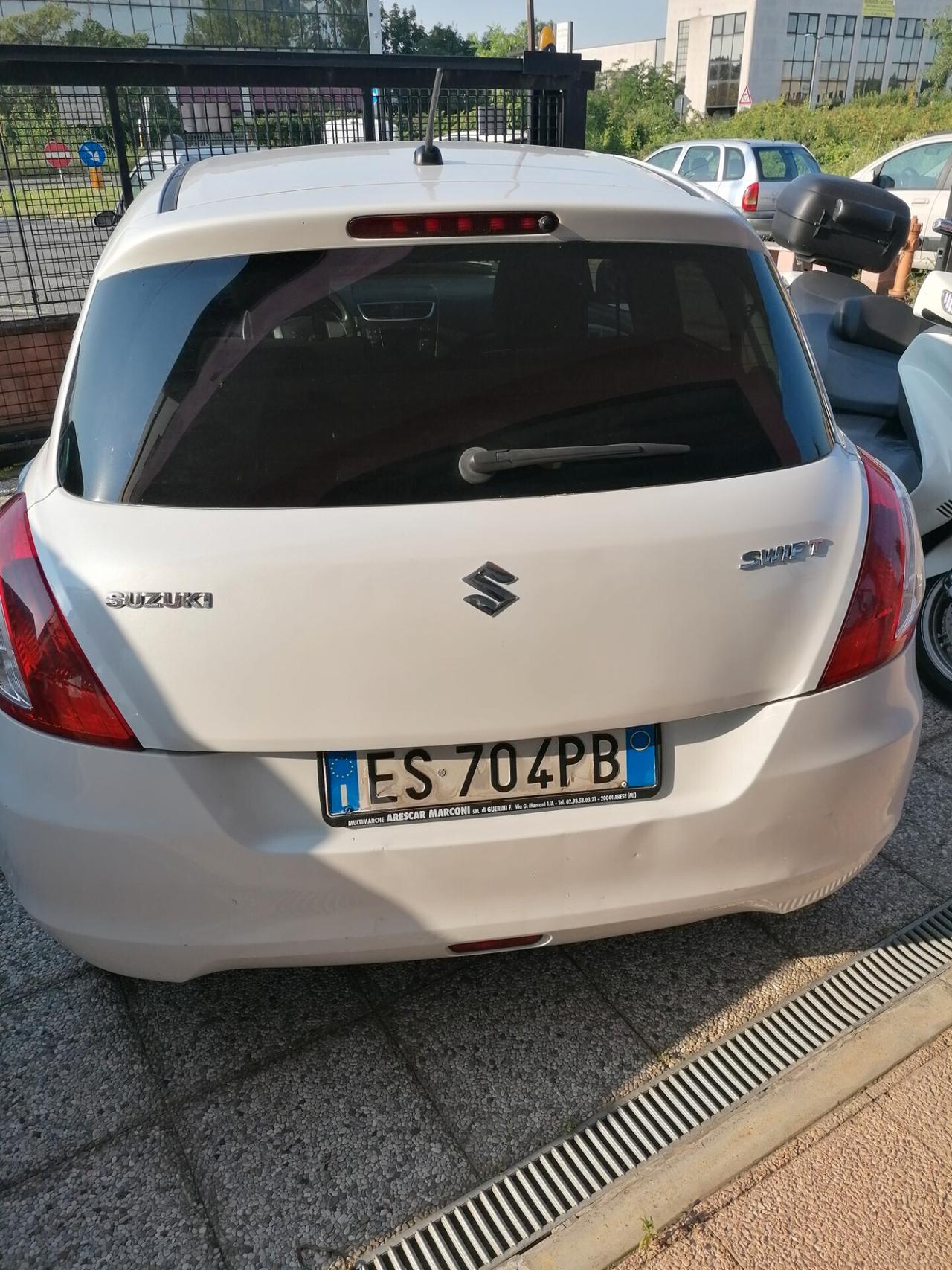 Suzuki Swift 1.2 VVT 5 porte GPL