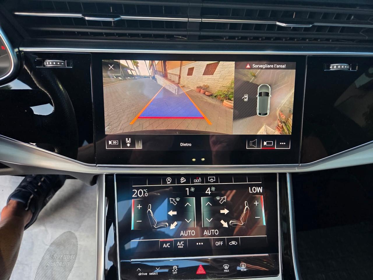 Audi Q8 TDI quattro S line//