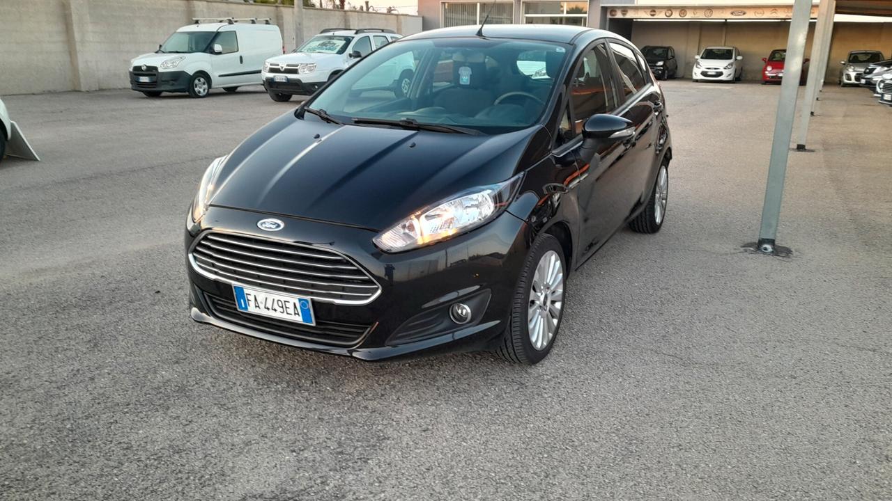 Ford Fiesta 1.4 5 porte Bz.- GPL