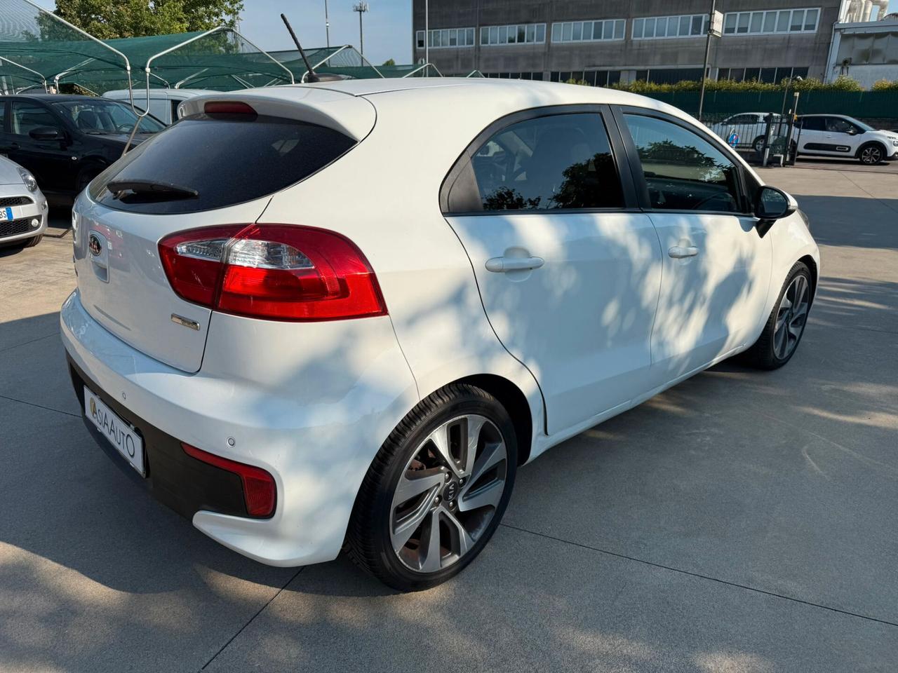 Kia Rio 1.4 CRDi 5p. Cool diesel euro 6