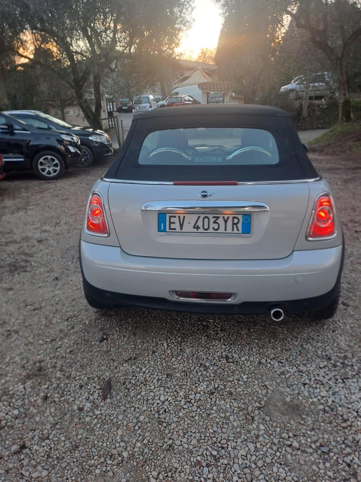 Mini Mini 1.6 16V Cooper D Cabrio
