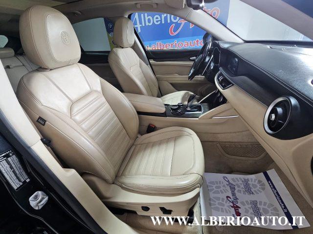 ALFA ROMEO Stelvio 2.2 Turbodiesel 210 CV AT8 Q4 Executive + TETTO