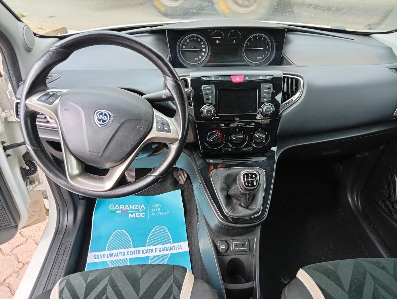 Lancia Ypsilon 1.2 69 CV 5 porte Gold