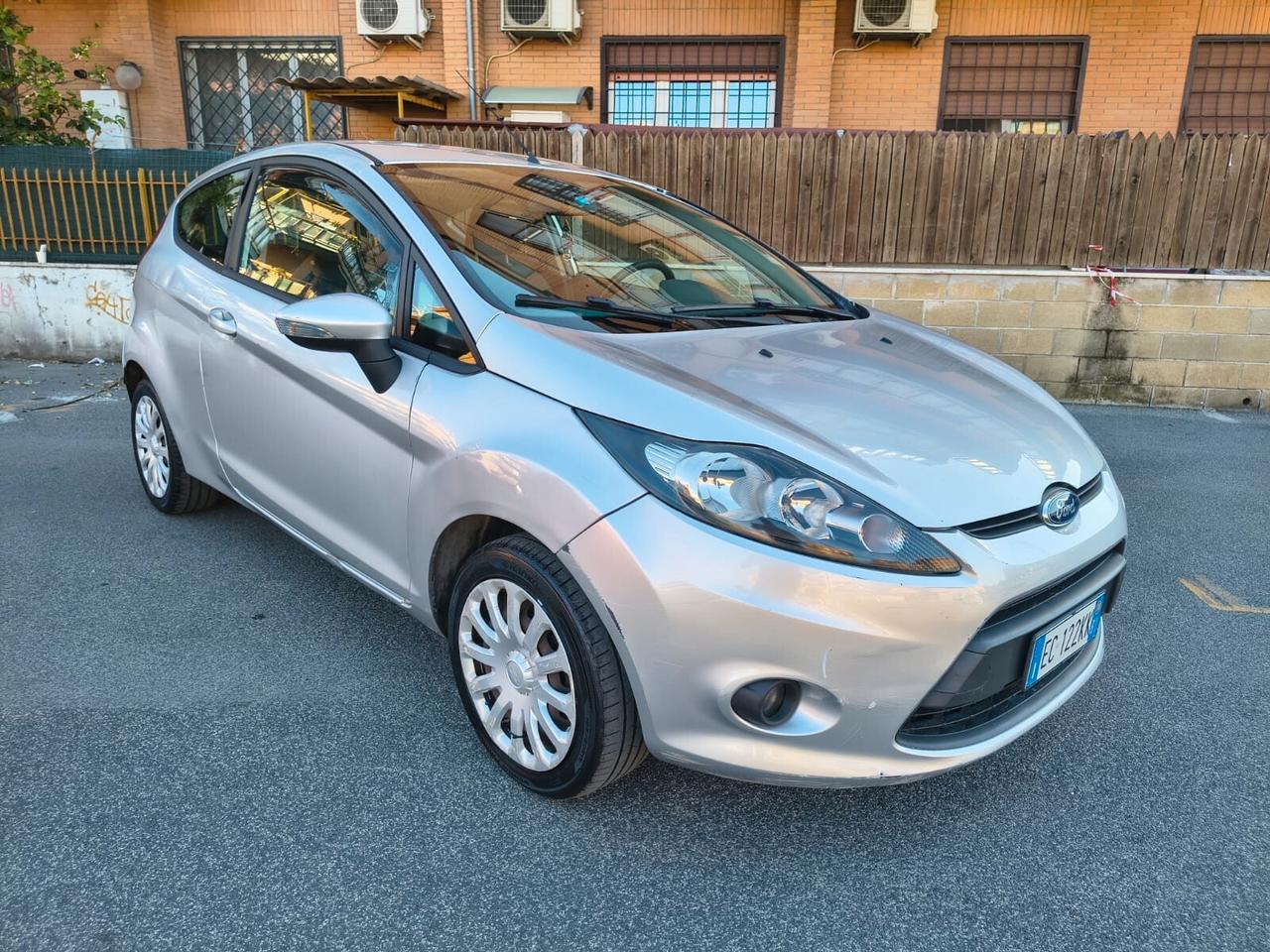 Ford Fiesta GPL CASA MADRE EURO 5 NEOPATENTATI
