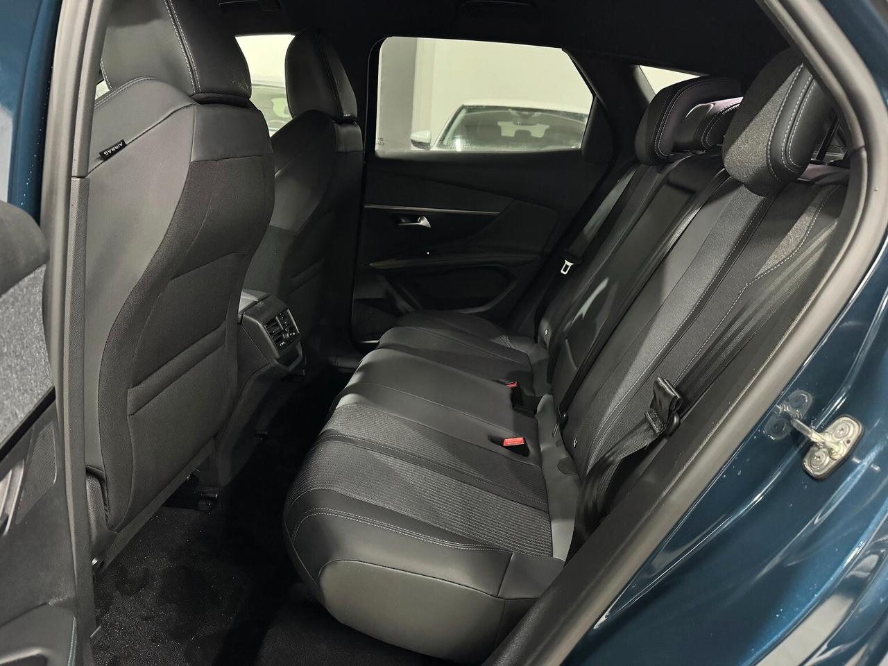 3008 1.5HDi 130cv EAT8 Allure Pack PERFETTA