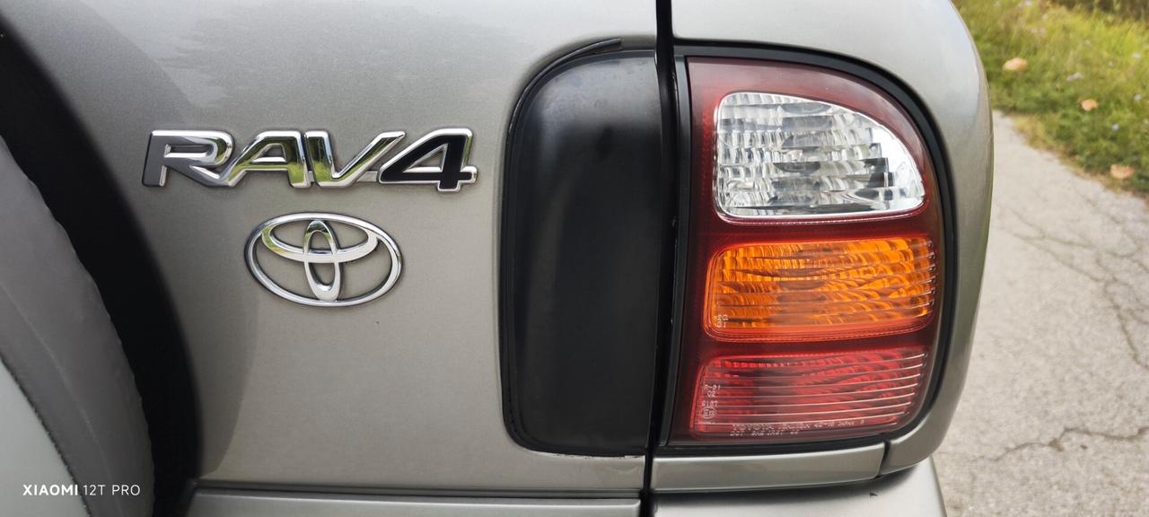 Toyota RAV 4 2.000cc (IMPIANTO METANO)