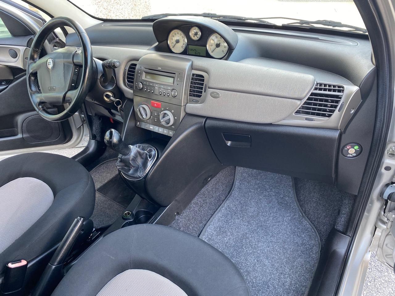 Lancia Ypsilon 1.3 Multijet 16V Argento
