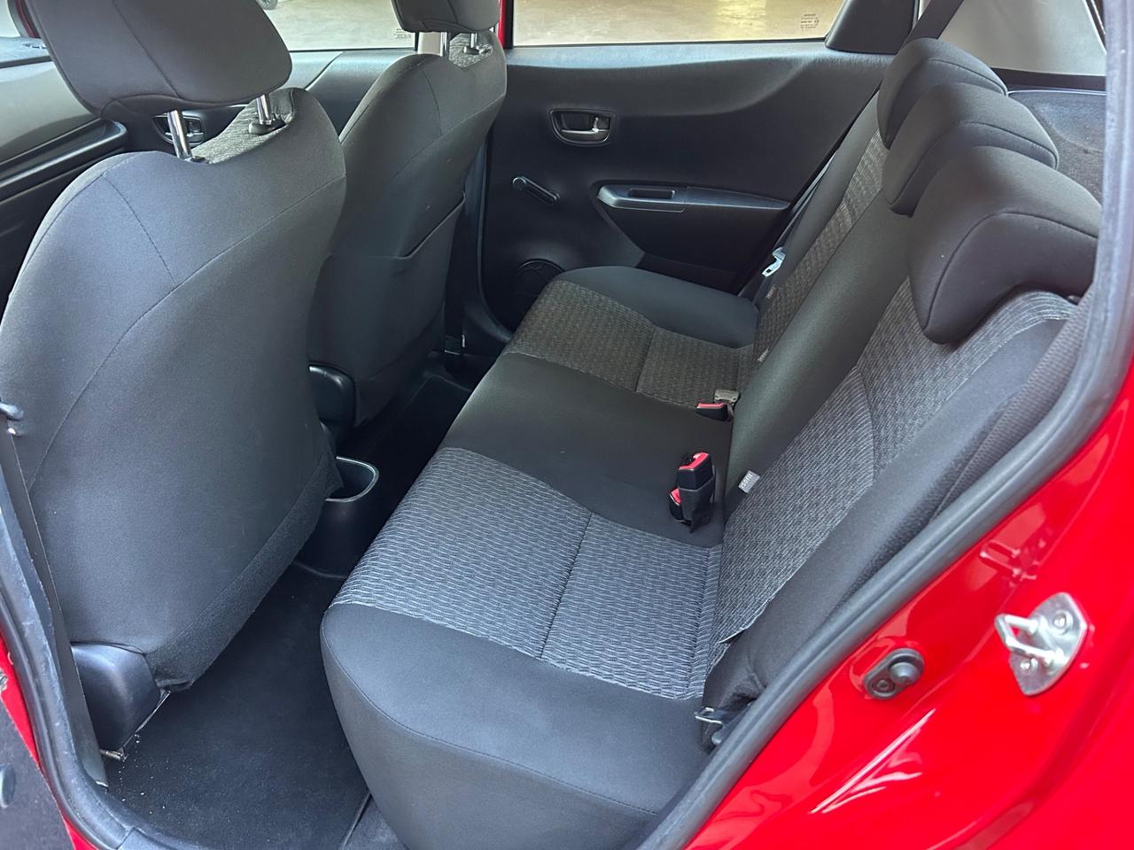 Toyota Yaris 1.0 5 porte Lounge