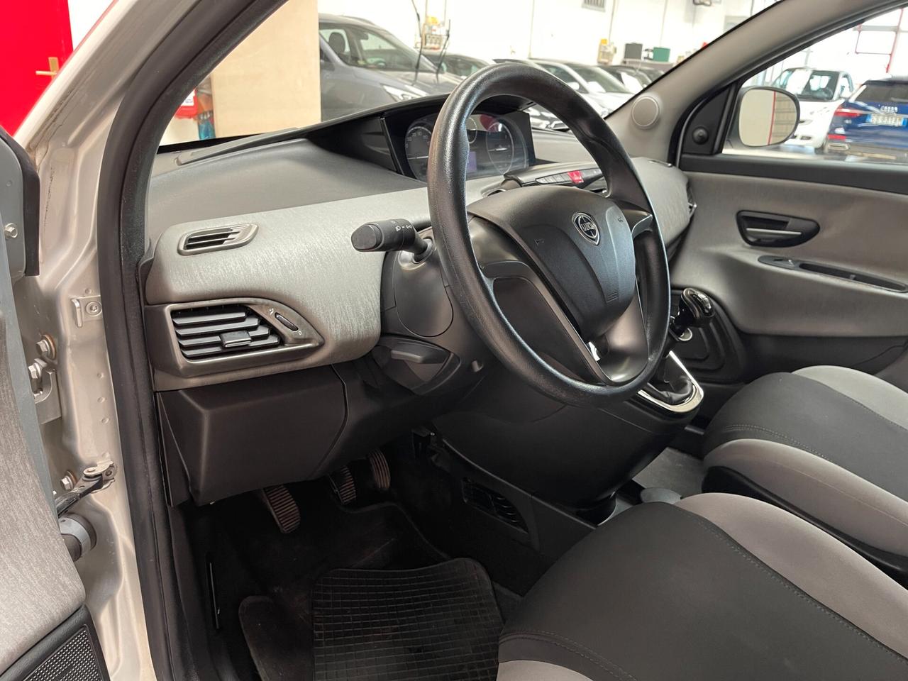 Lancia Ypsilon Lancia Ypsilon Elefantino 1.2 GPL-Ok Neopatentati-Dettagli in Bio