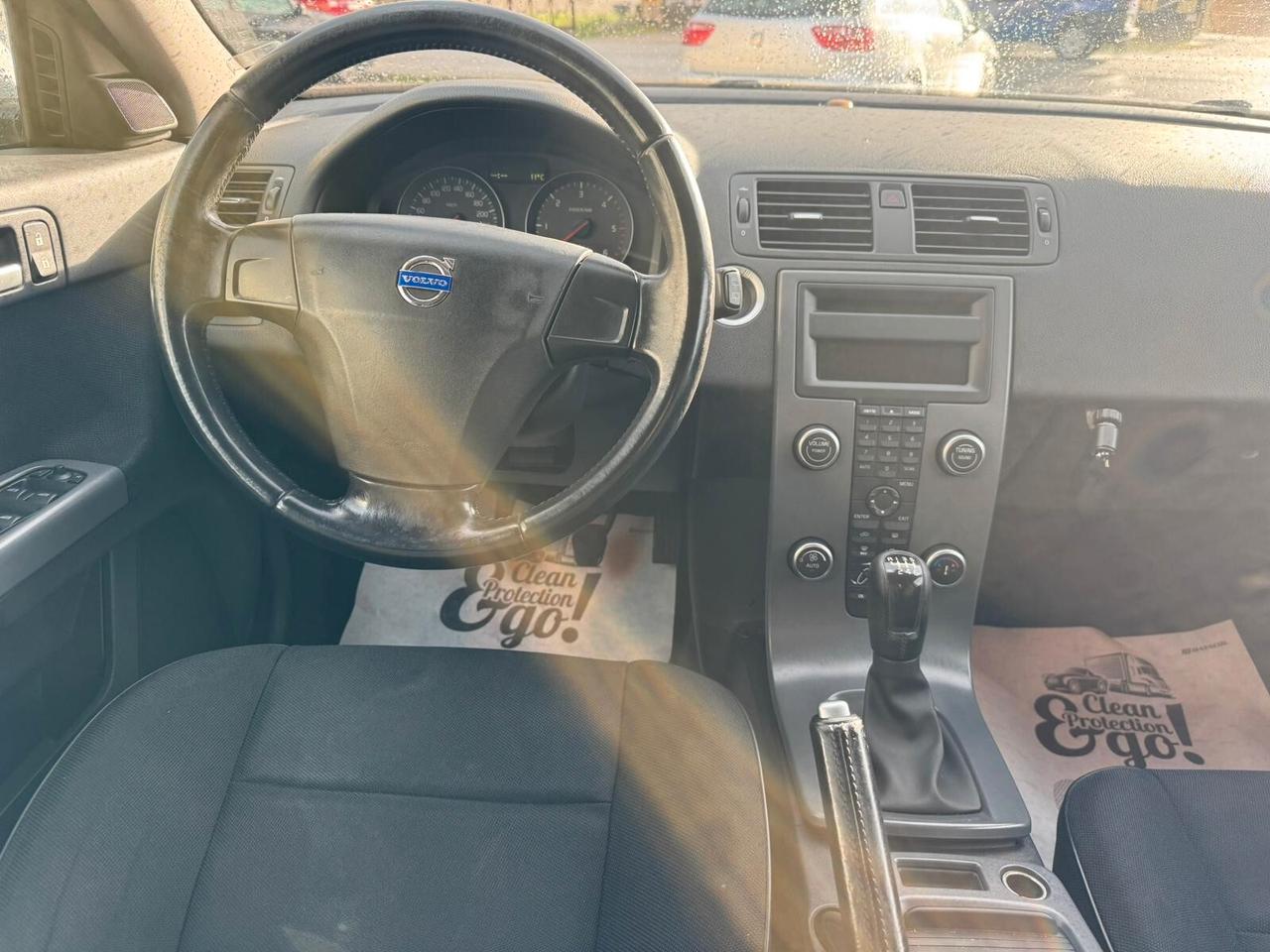 Volvo V50 D2 R-design GARANZIA