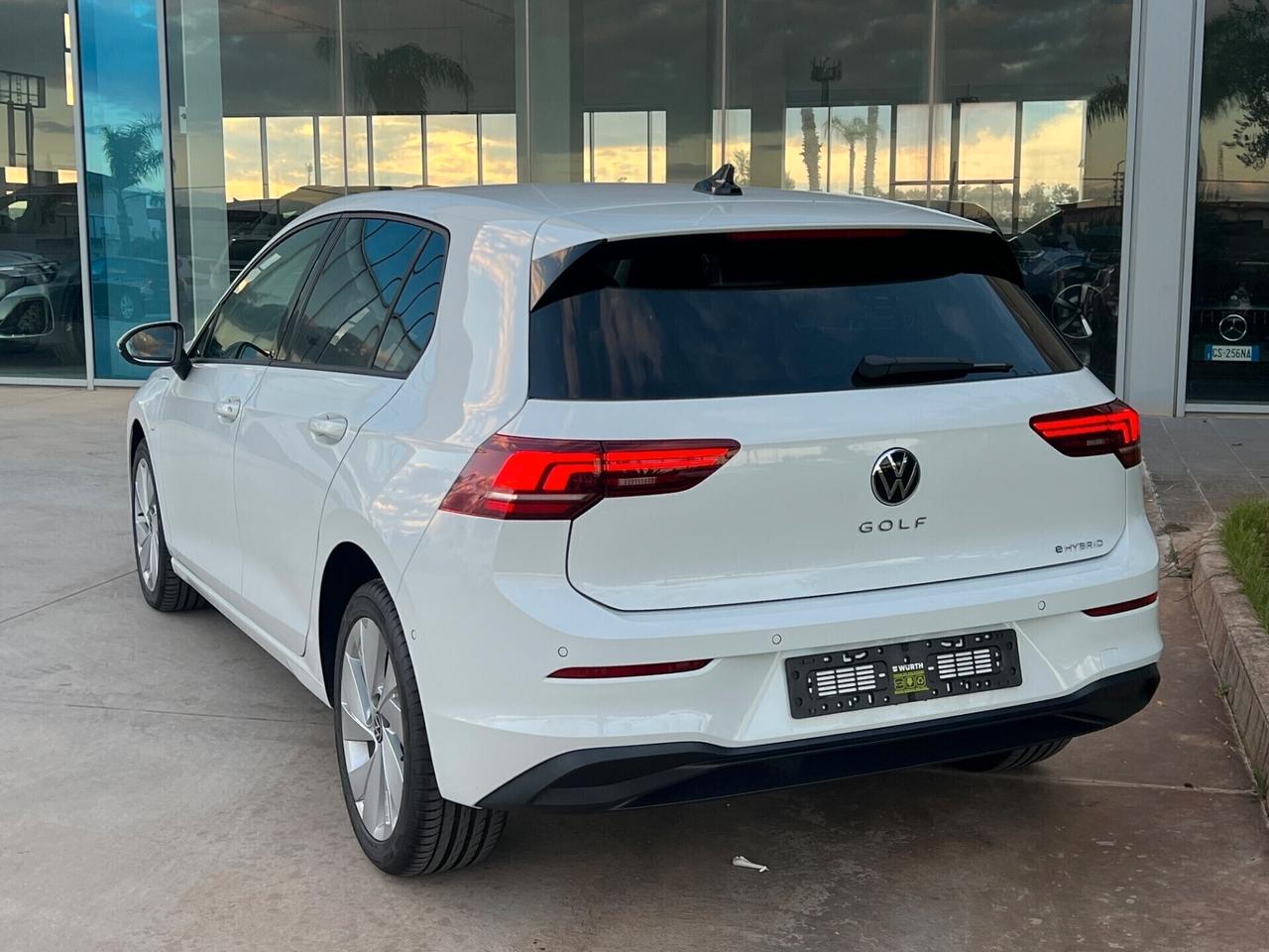 Volkswagen Golf 1.5 TSI eHybrid DSG Edition Plus - SUPER OFFERTA T-STOCK